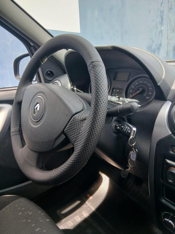 RENAULT Logan - Foto