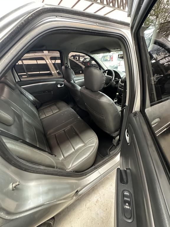 RENAULT Logan - Foto