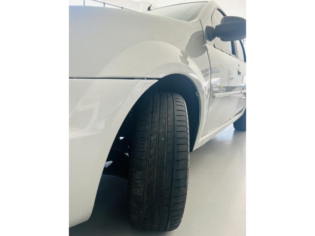 RENAULT Logan - Foto