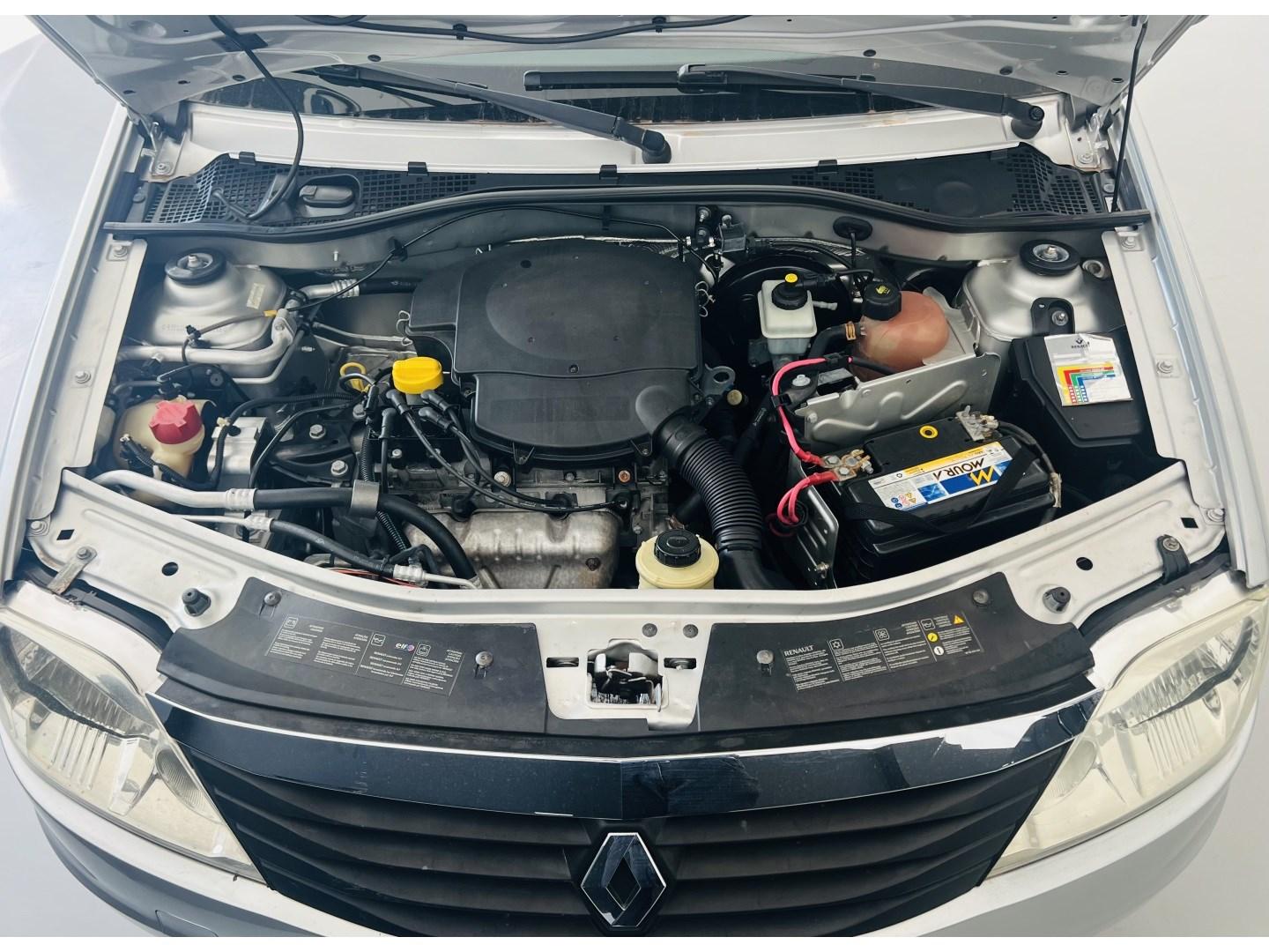 RENAULT Logan - Foto