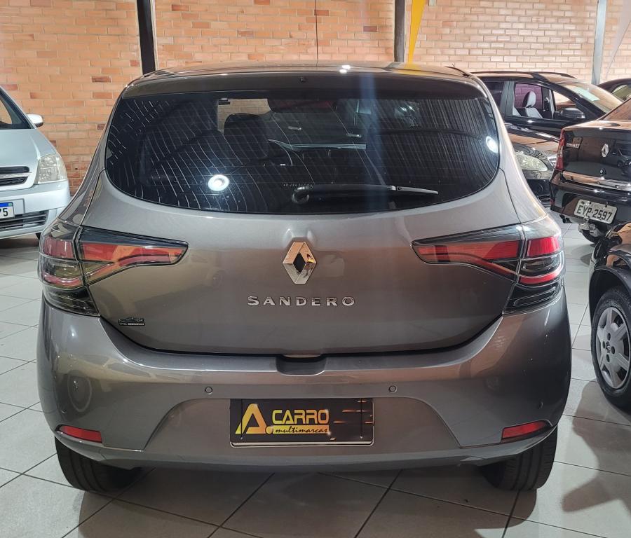 RENAULT Sandero - Foto