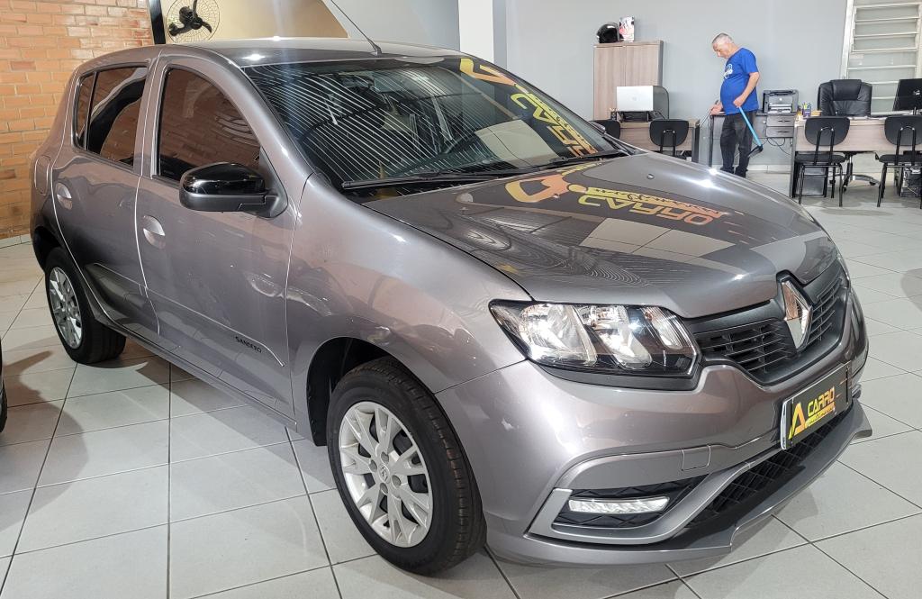 RENAULT Sandero - Foto