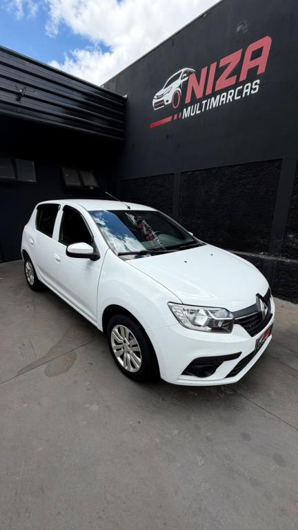 RENAULT Sandero - Foto