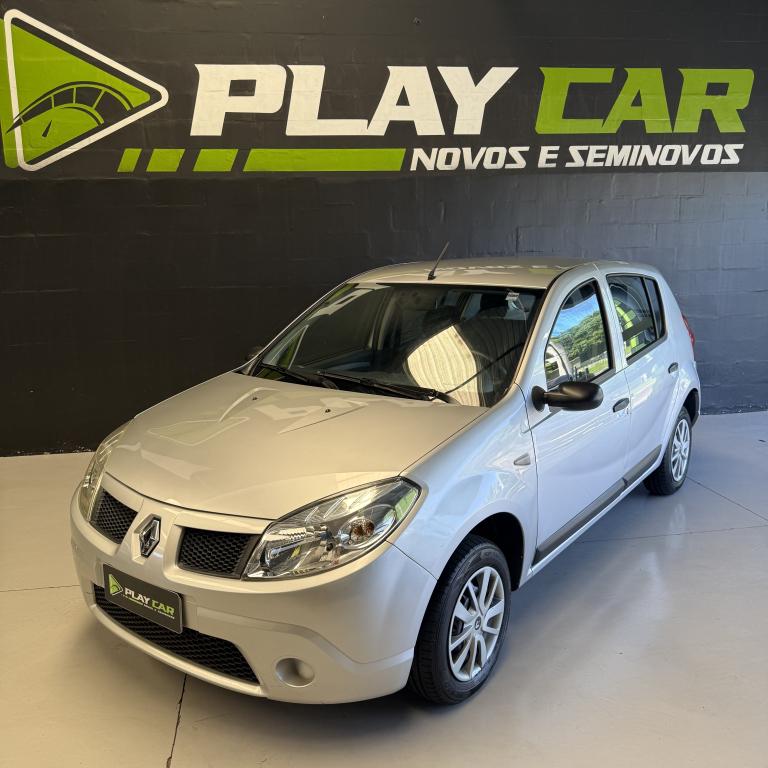 RENAULT Sandero - Foto