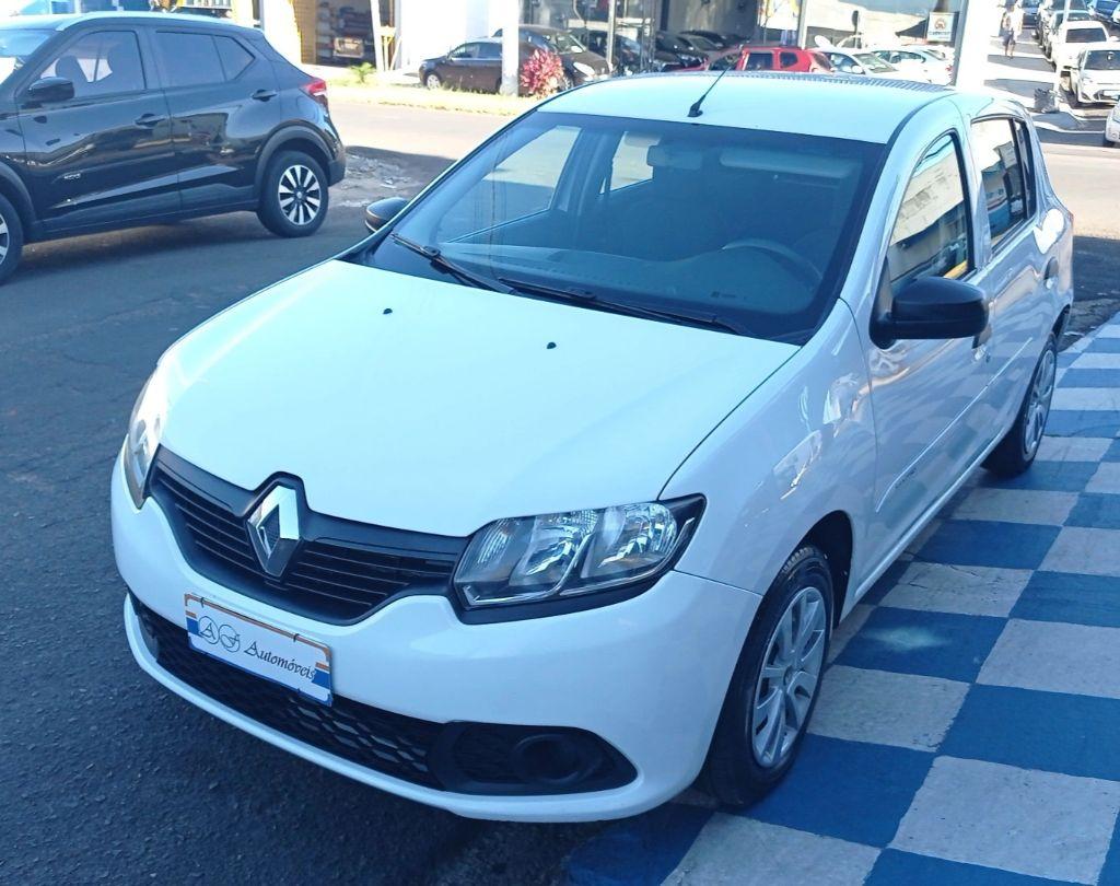 RENAULT Sandero - Foto