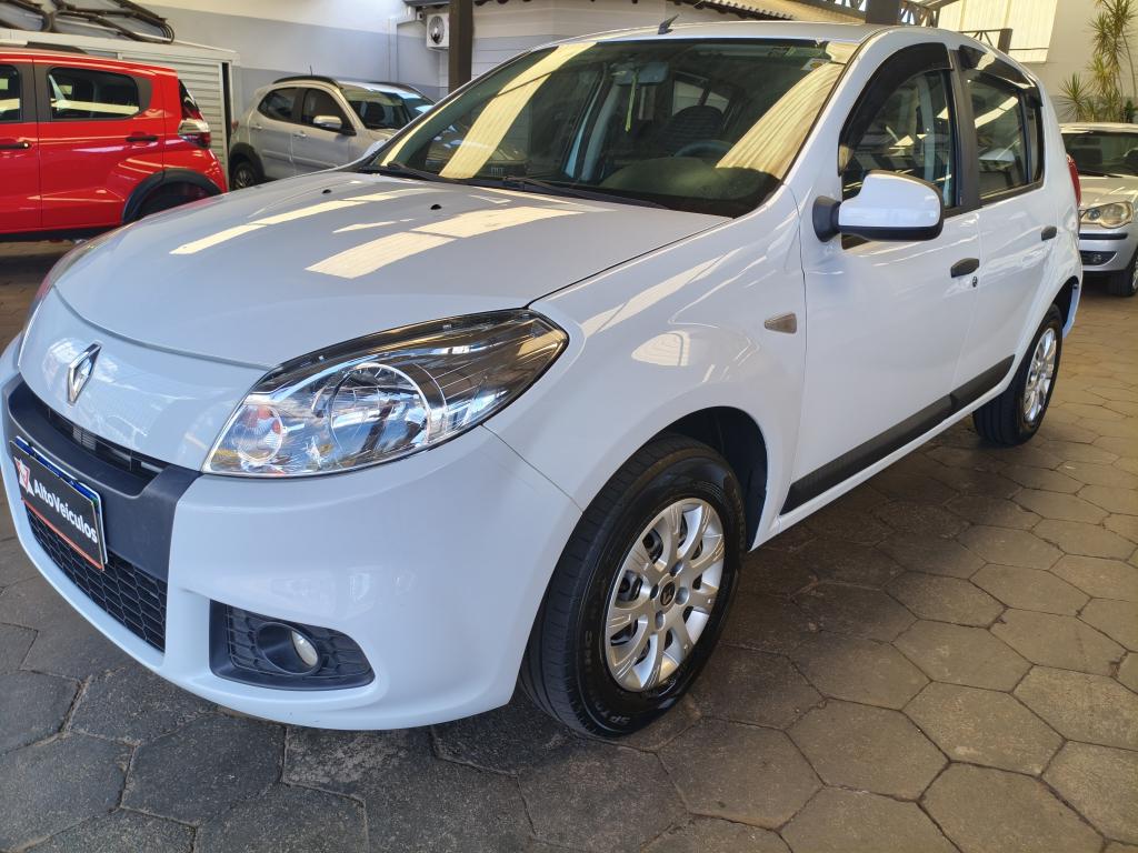 RENAULT Sandero - Foto