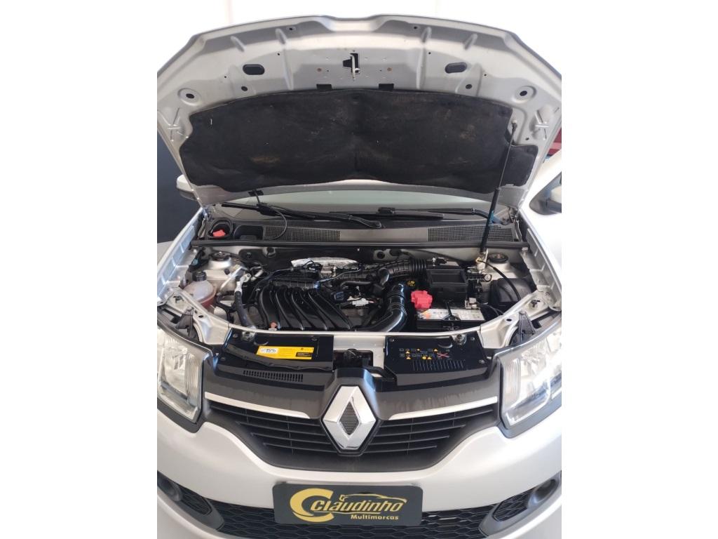 RENAULT Sandero - Foto