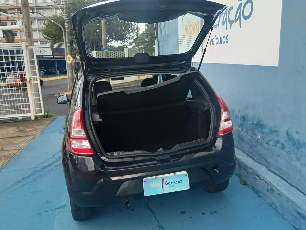 RENAULT Sandero - Foto