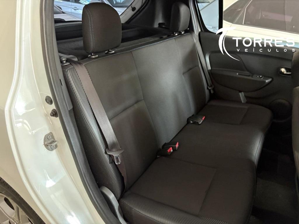 RENAULT Sandero - Foto