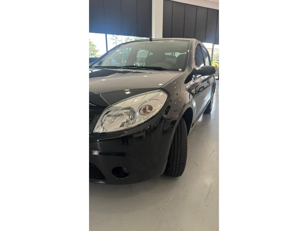 RENAULT Sandero - Foto