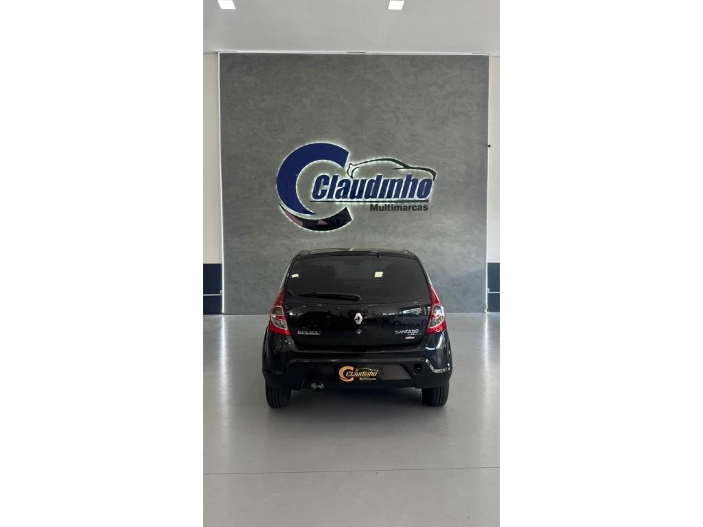 RENAULT Sandero - Foto