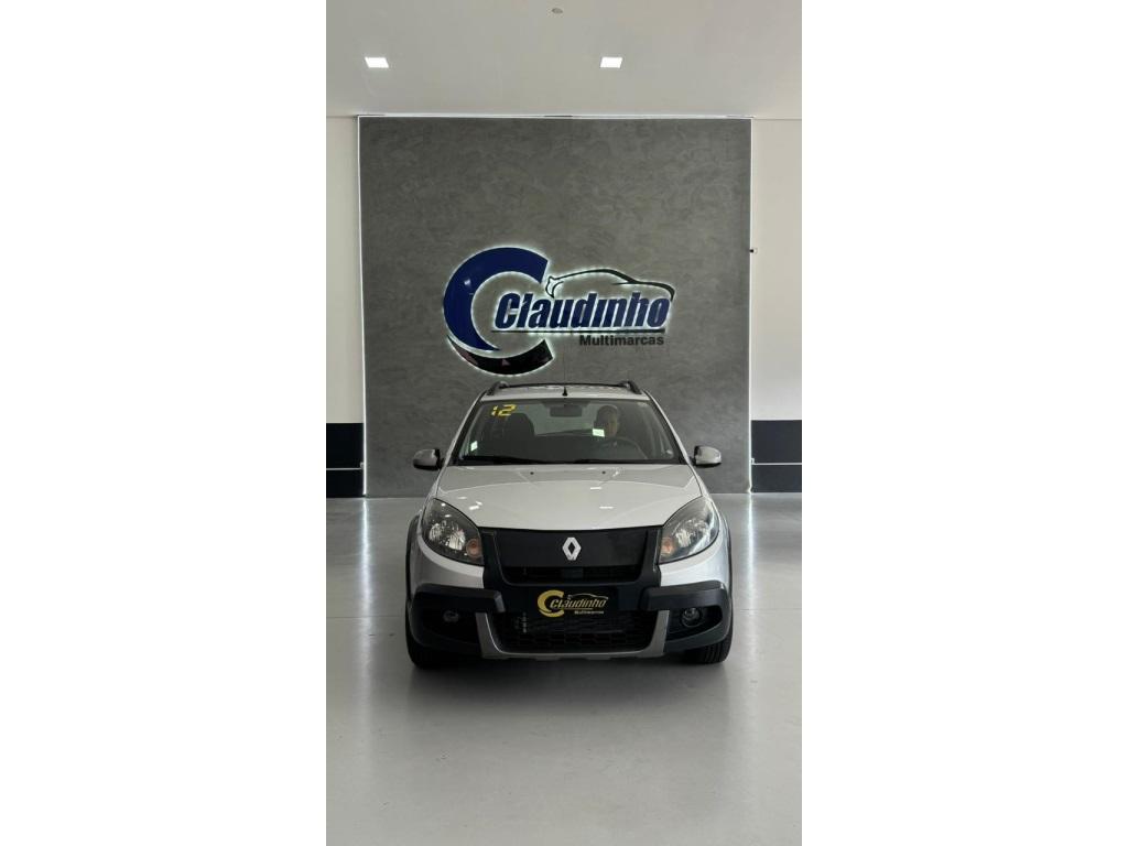 RENAULT Sandero - Foto