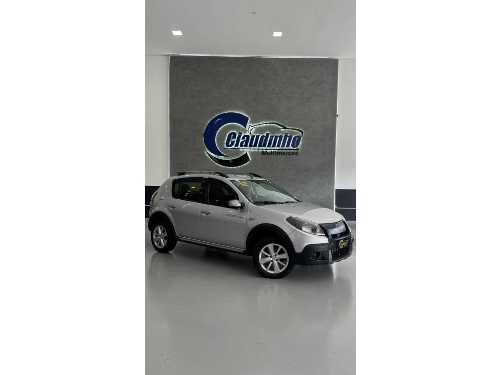 RENAULT Sandero - Foto