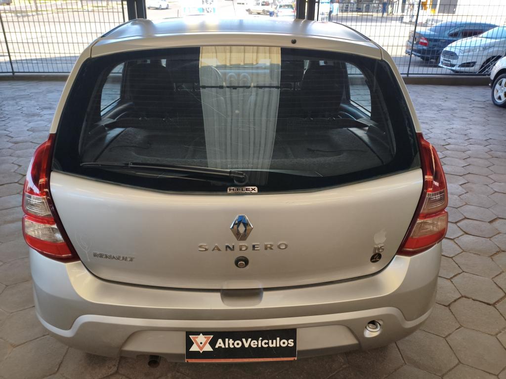 RENAULT Sandero - Foto