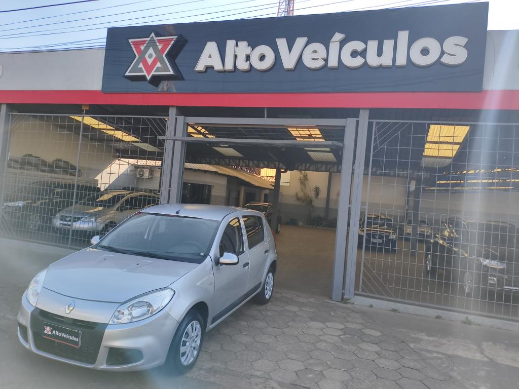 RENAULT Sandero - Foto