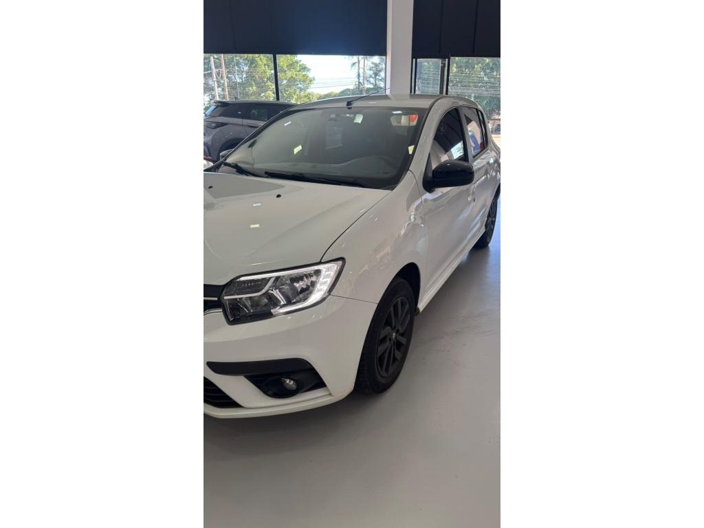 RENAULT Sandero - Foto