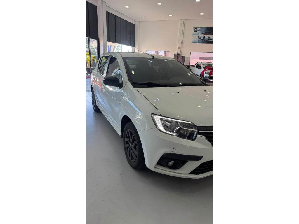 RENAULT Sandero - Foto