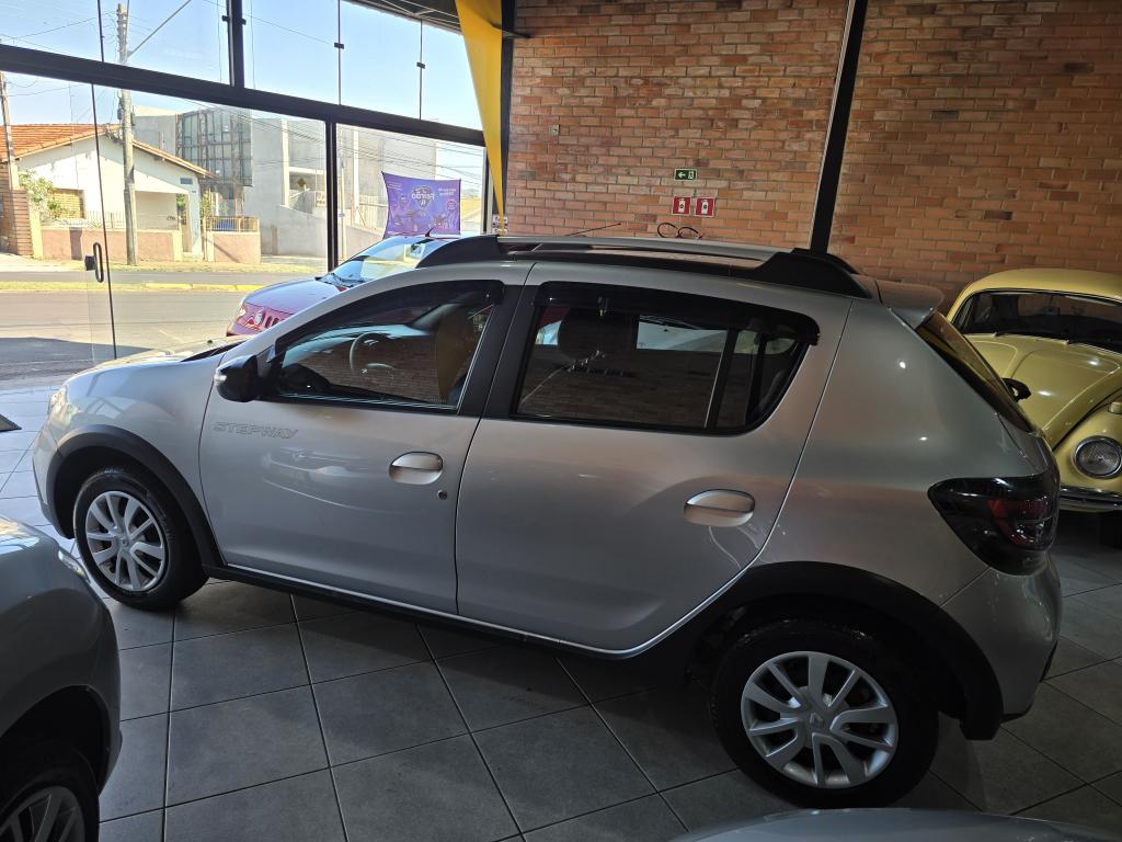 RENAULT Stepway - Foto