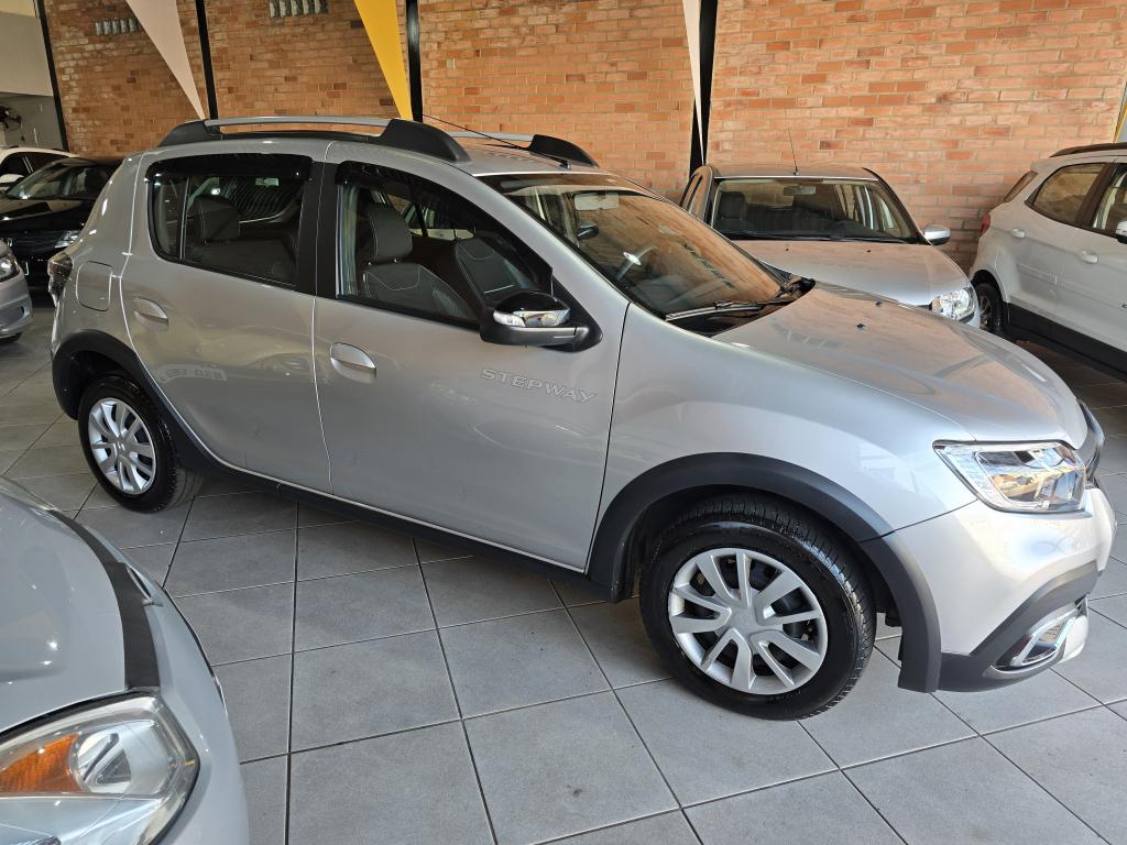 RENAULT Stepway - Foto