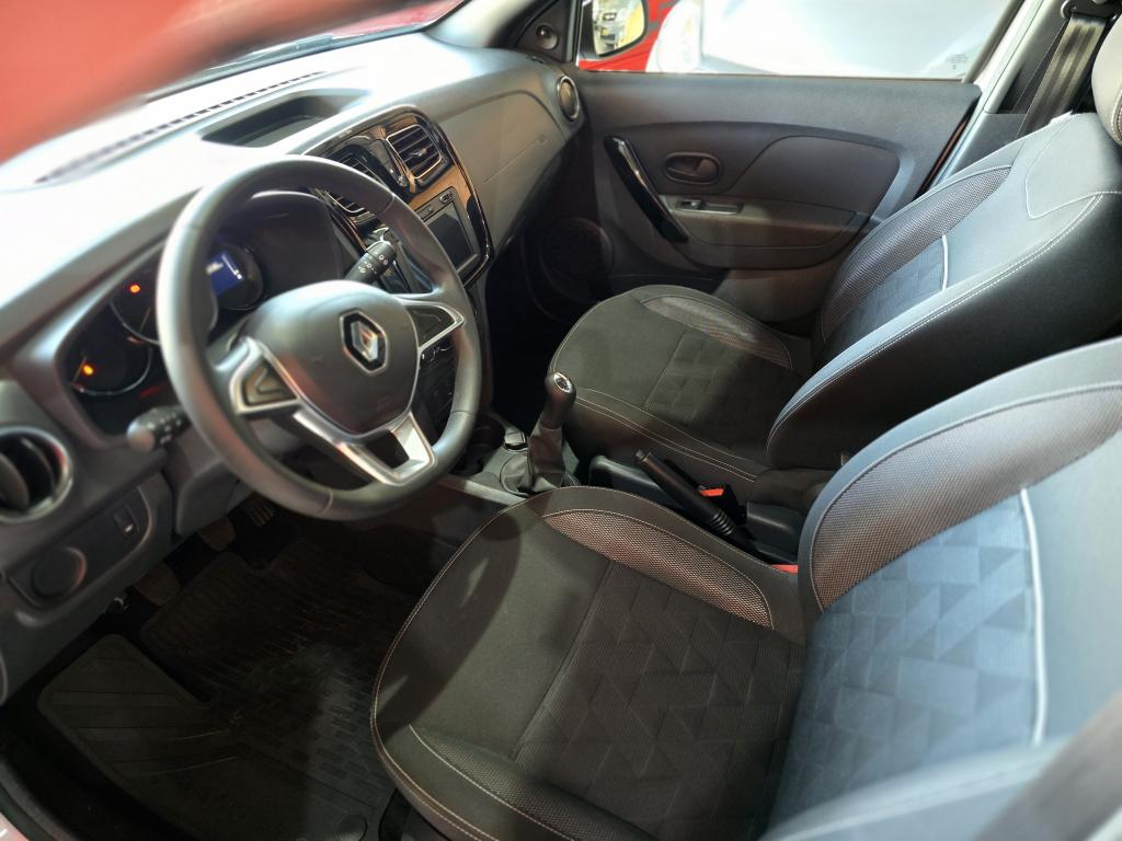 RENAULT Stepway - Foto