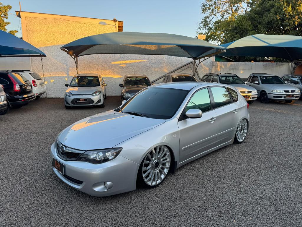 SUBARU Impreza Hatch - Foto