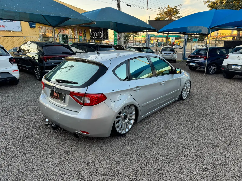 SUBARU Impreza Hatch - Foto