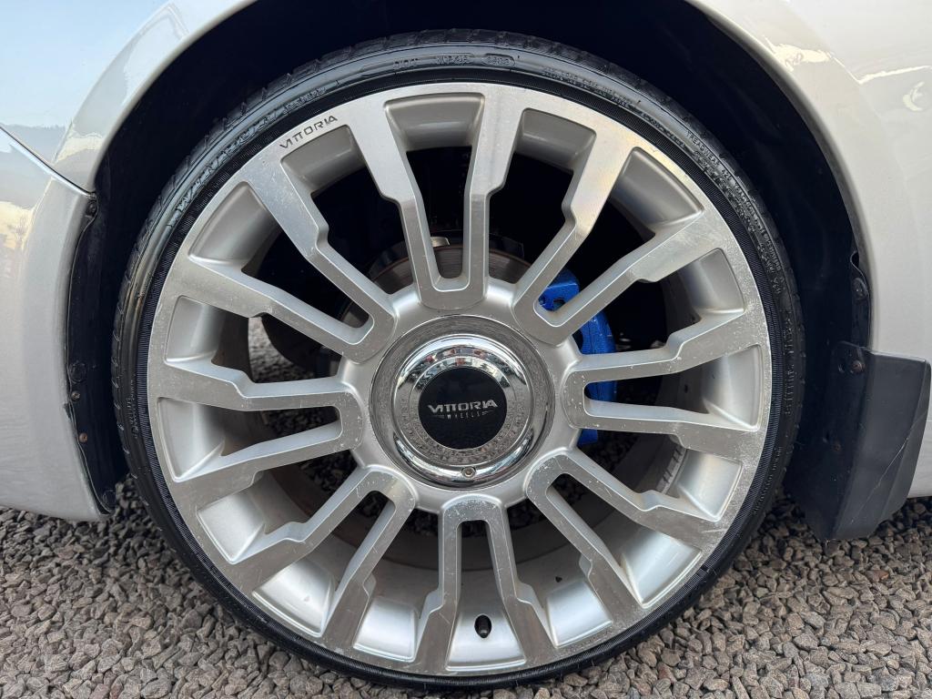 SUBARU Impreza Hatch - Foto