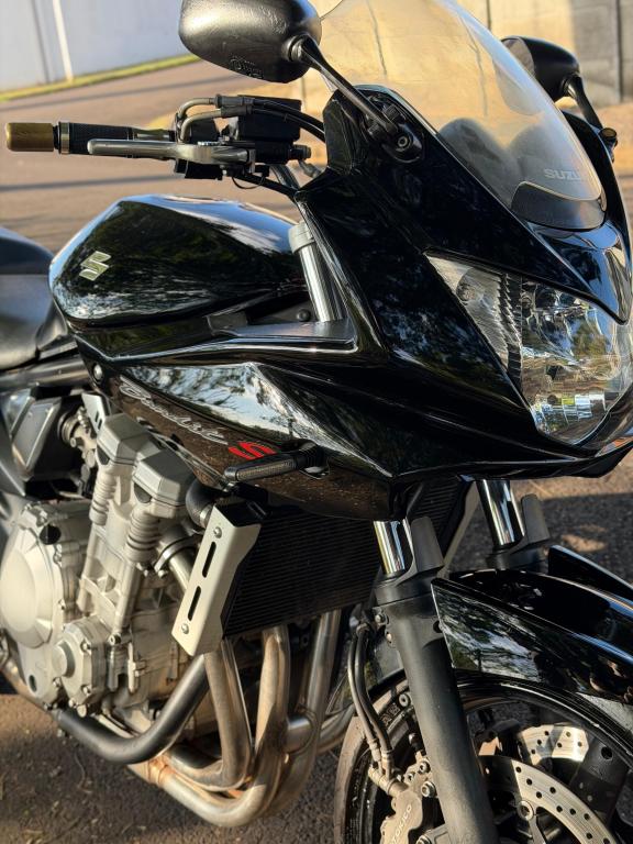 SUZUKI Bandit 650 - Foto