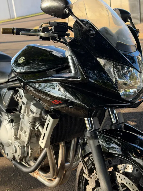 SUZUKI Bandit 650 - Foto