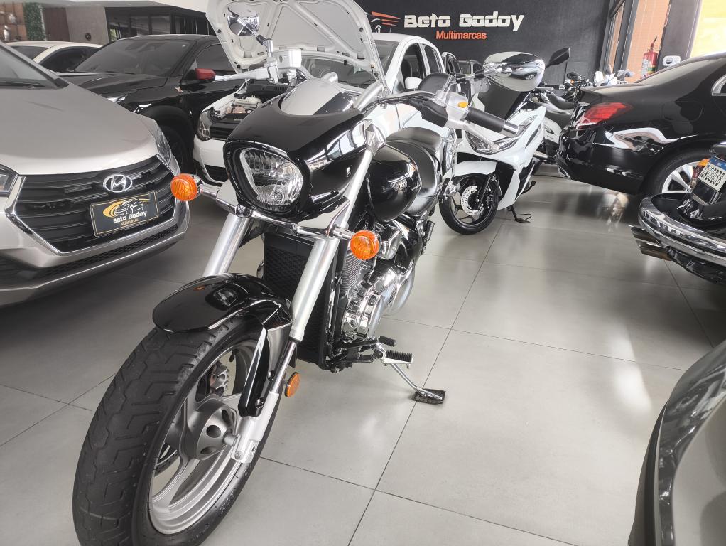 SUZUKI Boulevard M 800 - Foto