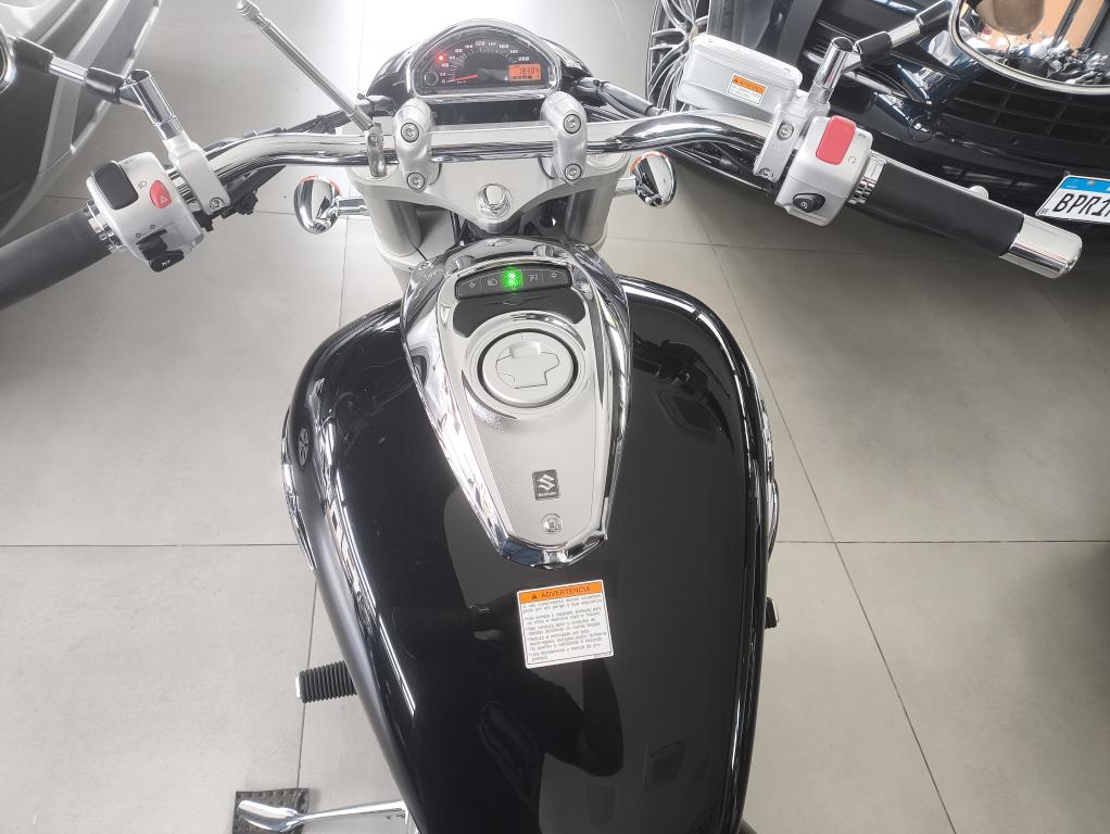 SUZUKI Boulevard M 800 - Foto