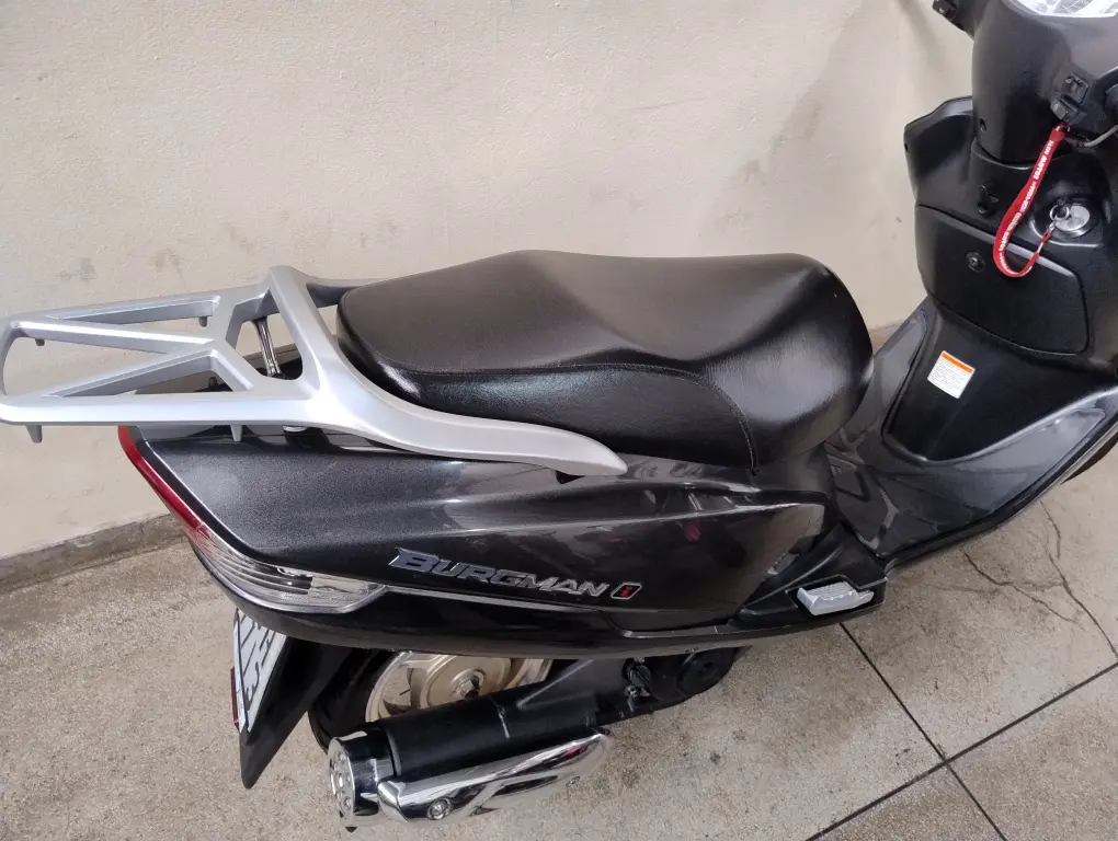 SUZUKI Burgman 125 - Foto