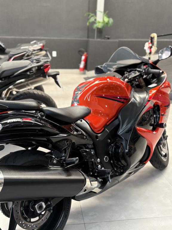 SUZUKI GSX-R 1300 Hayabusa - Foto