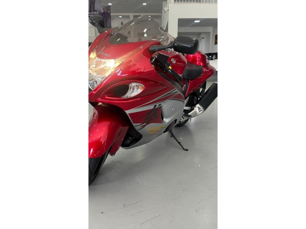 SUZUKI GSX-R 1300 Hayabusa - Foto