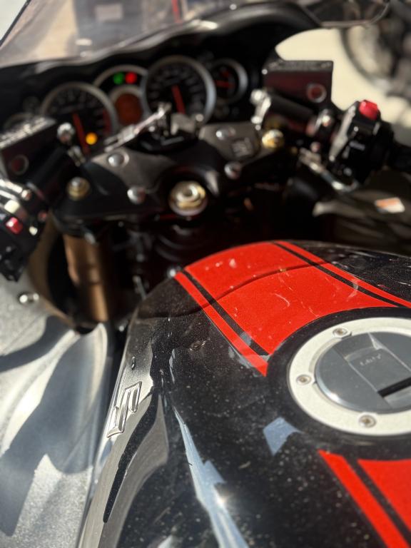 SUZUKI GSX-R 1300 Hayabusa - Foto