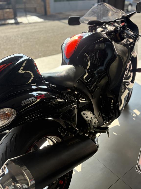 SUZUKI GSX-R 1300 Hayabusa - Foto