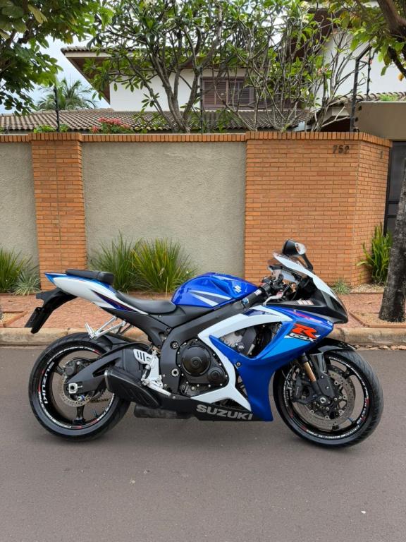 SUZUKI GSX-R 750 Srad - Foto