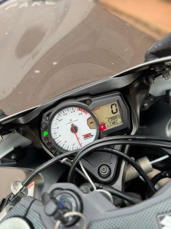 SUZUKI GSX-R 750 Srad - Foto