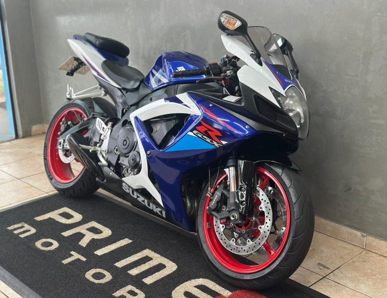 SUZUKI GSX-R 750 Srad - Foto