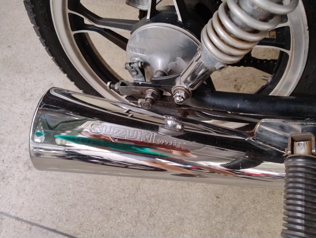 SUZUKI Intruder 125 - Foto