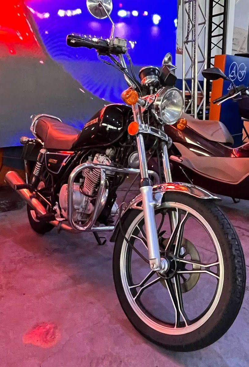 SUZUKI Intruder 125