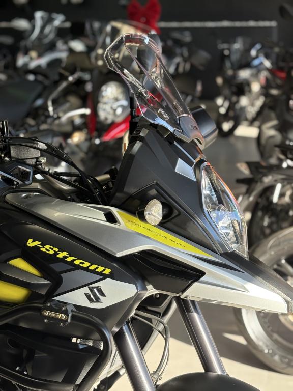 SUZUKI V-Strom DL 1000 XT - Foto