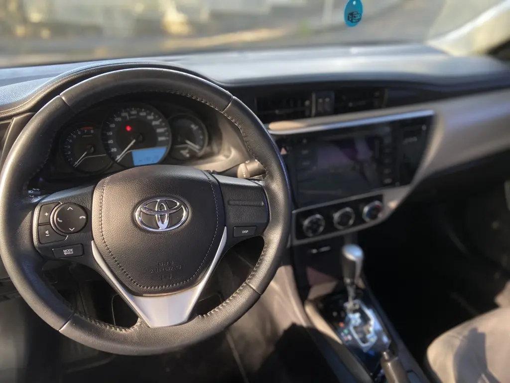 TOYOTA Corolla - Foto