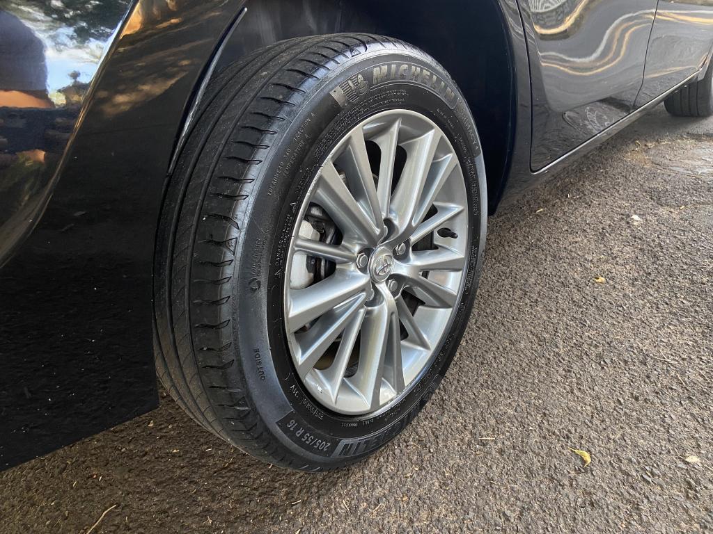 TOYOTA Corolla - Foto