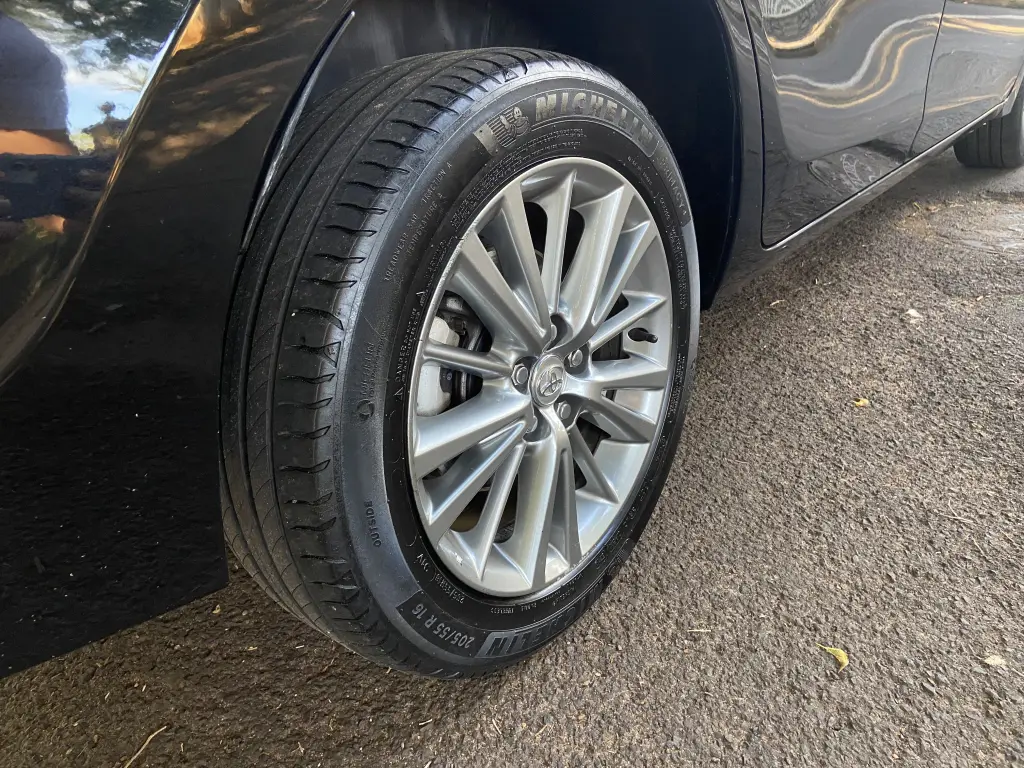 TOYOTA Corolla - Foto