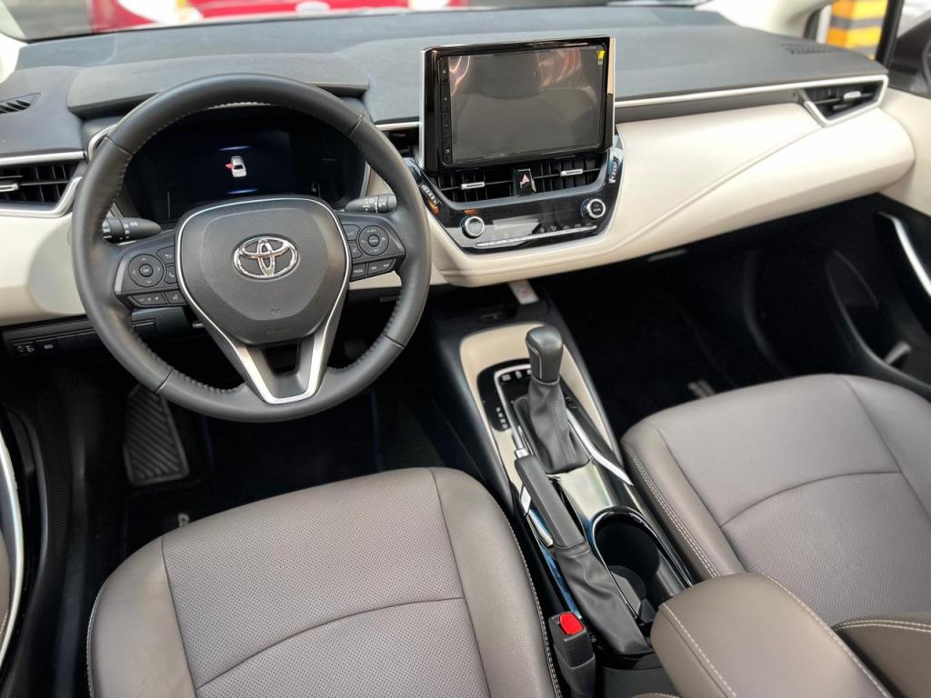 TOYOTA Corolla - Foto