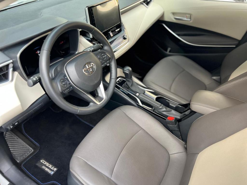 TOYOTA Corolla - Foto