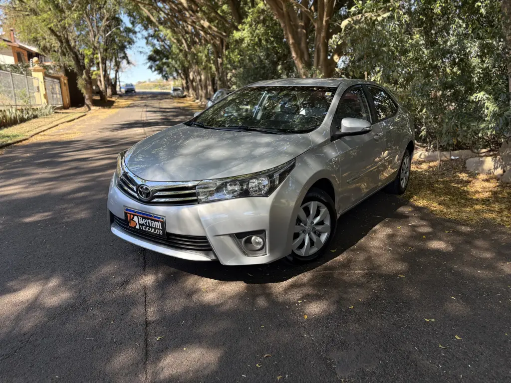 TOYOTA Corolla - Foto