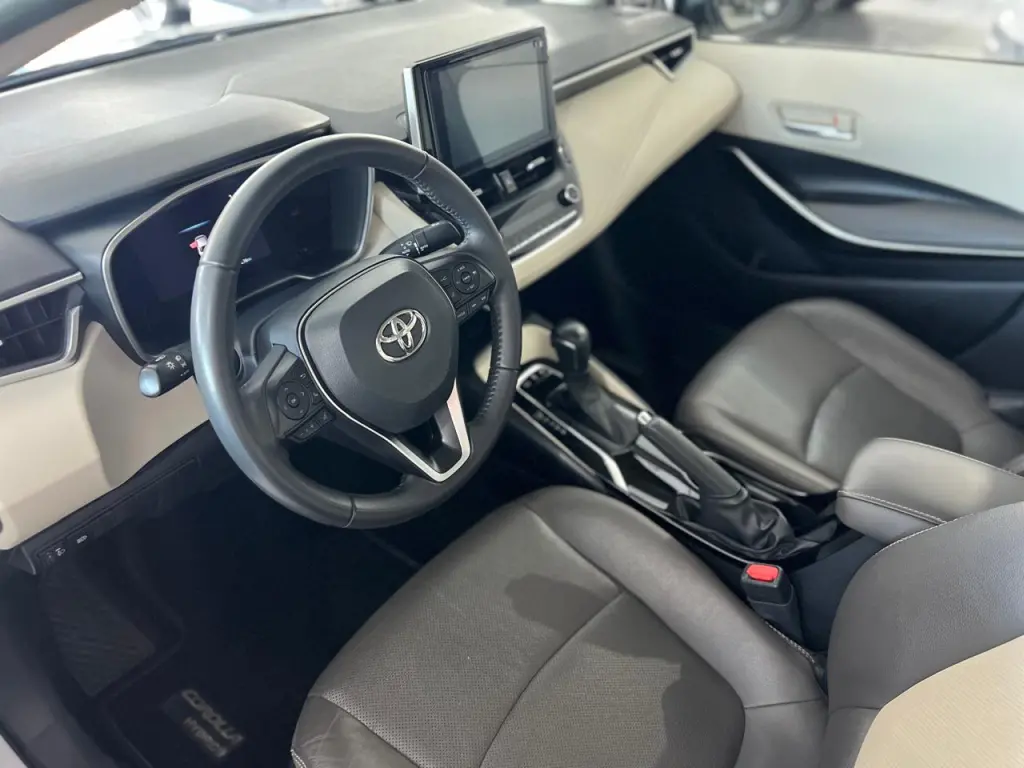 TOYOTA Corolla - Foto