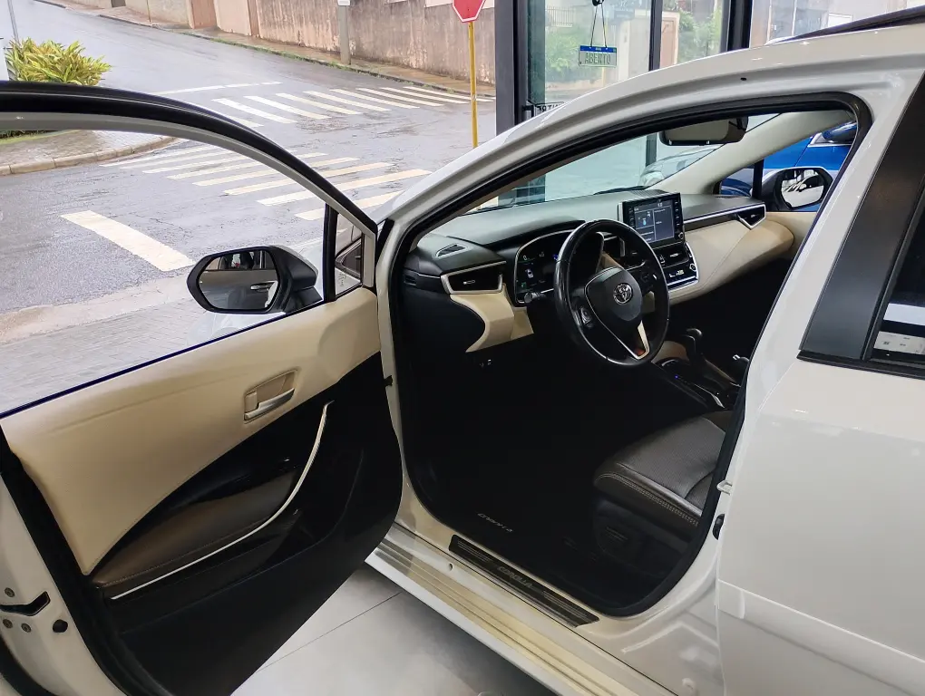 TOYOTA Corolla - Foto